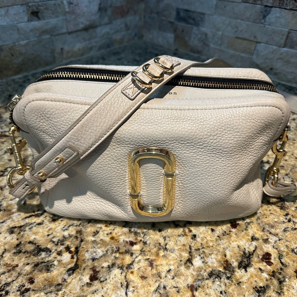 Marc Jacobs camera bag. Gently used
